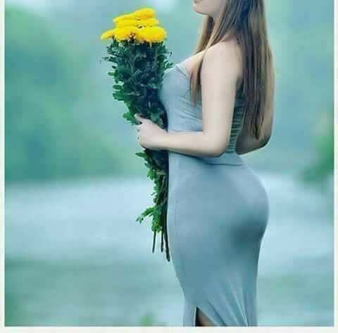 Looooooonely1's tweet photo. لا شيء يستحق التأمل به في هذه الحياة المقرفة 
سوى!
خصرك https://t.co/3NJT3YJiCd