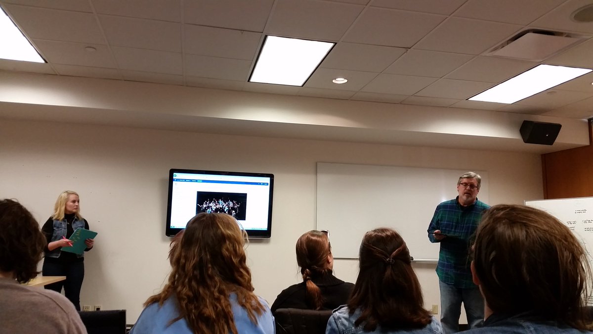 IowaPlaywrights's tweet photo. First production meeting of the Iowa New Play Festival! #IowaNPF2018 https://t.co/YjT5GNjIEB