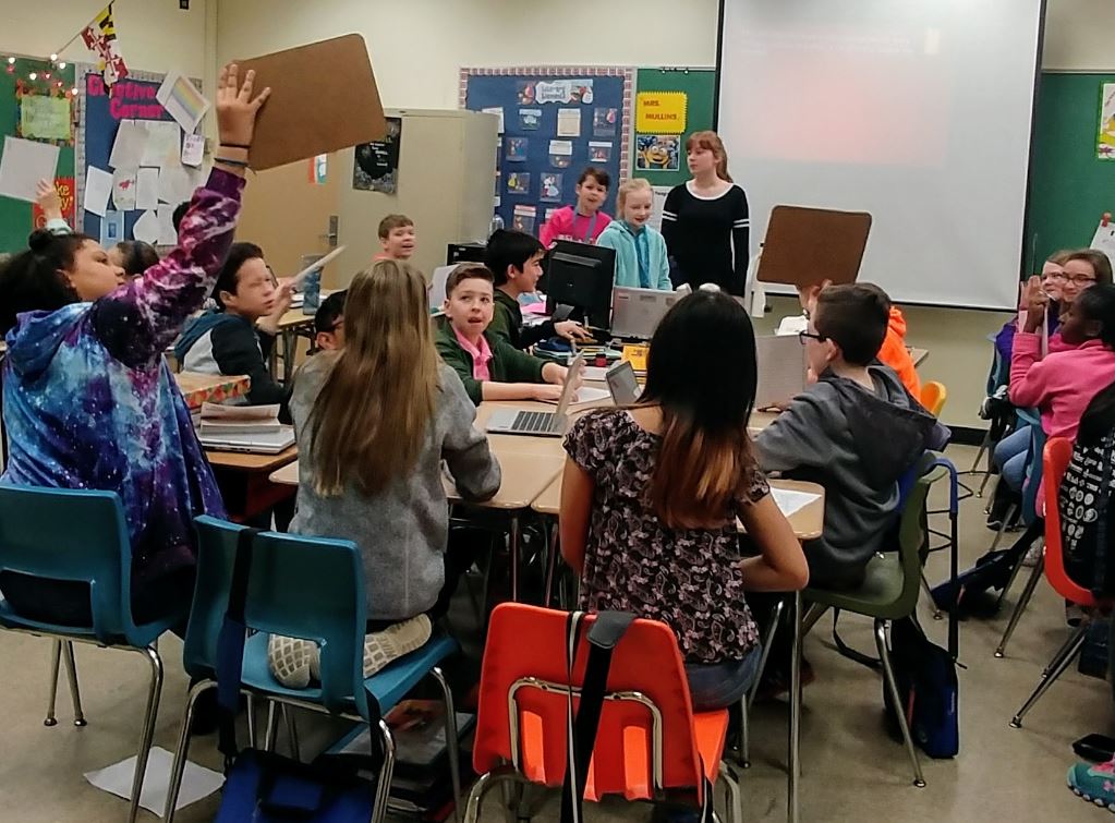MrsMullins_BCPS's tweet photo. 6th grade sS @PGMSinBCPS lead class discussion about their novel in creative ways.  From white boards to quiz games, they kept their classmates engaged! Are you smarter than a 6th grader? https://t.co/7iVyKBtRvV