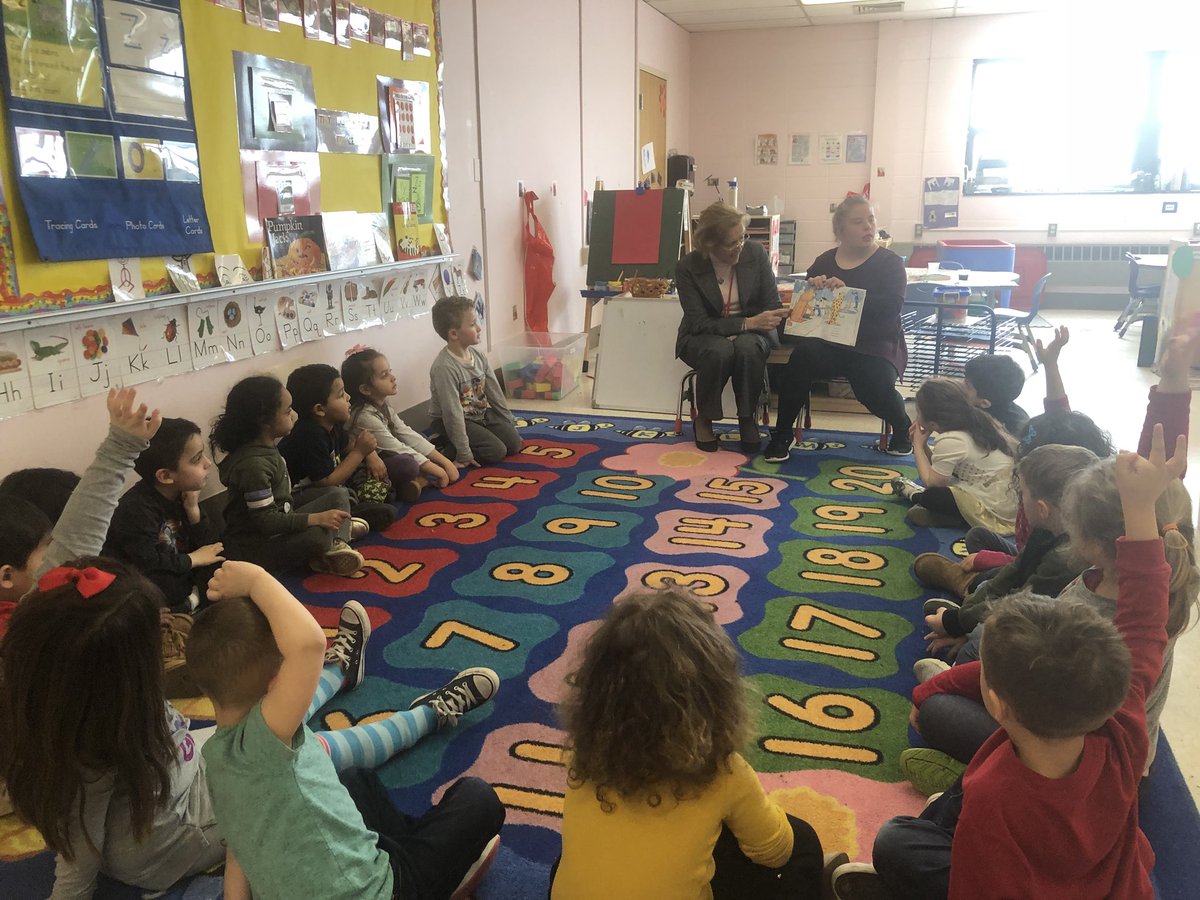 smistretta21's tweet photo. @KathrynCrowle12 Thank you for visiting Martin Pre-K! The children loved the story. They said it’s their favorite Dr. Seuss story! #tinytownies https://t.co/mOLefOSP1C