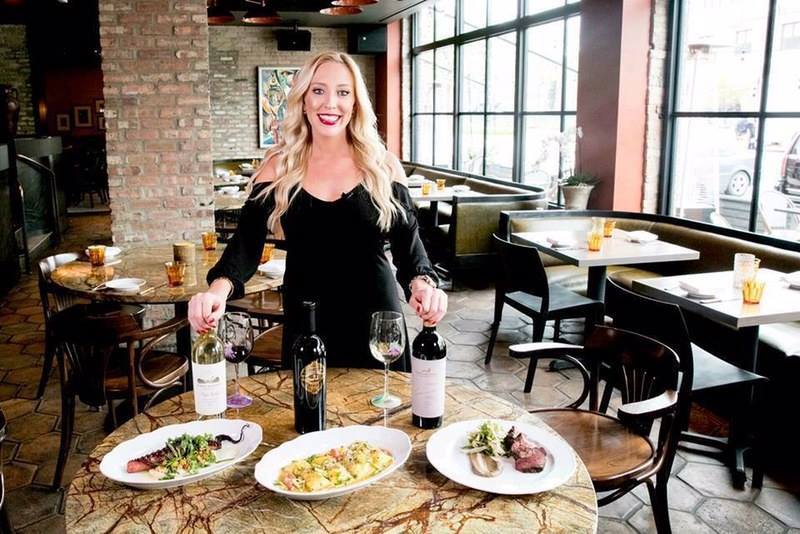 WorldWineFans's tweet photo. #TGIF sipping &amp; feasting always sounds good! What will your #PerfectPairings be? #winechanneltv #robertmondavi #maestro #wine #chicago https://t.co/FNwfR2YdFs