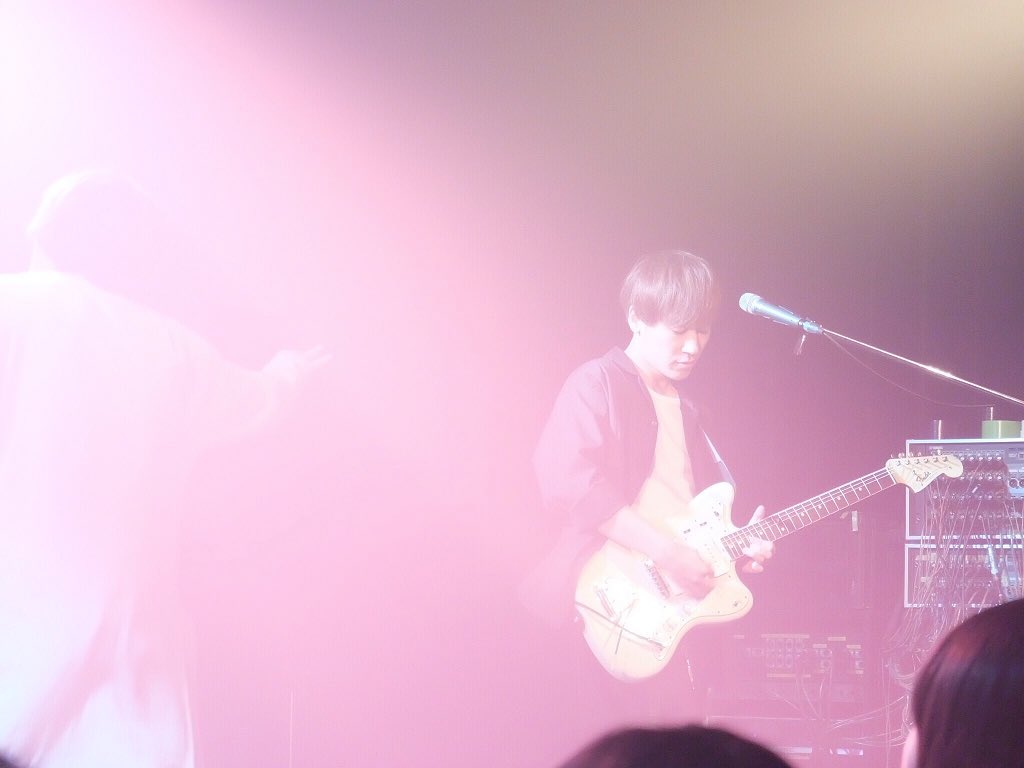 GOODONTHEREEL's tweet photo. 「ネオンにまぎれて」4本目は仙台darwin。みんなの楽しそうな顔を見ていたら、嫌なこととか全部ふっ飛びました！ありがとナ！明日の新潟も頑張れそうです！ うさみ https://t.co/F05mu9xg40