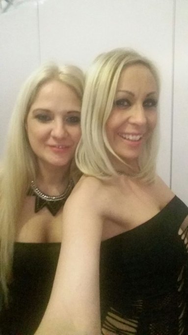 Brussel erotic festival with Adrianna Russo https://t.co/LVC2ujSptc