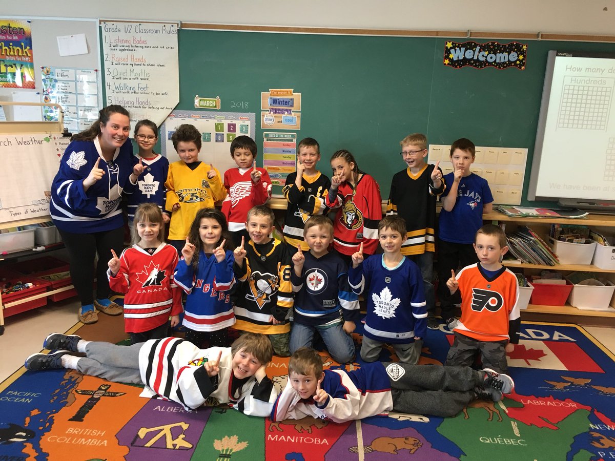 JVandenberghe1's tweet photo. Jersey Day!! https://t.co/uMptGfbQPg