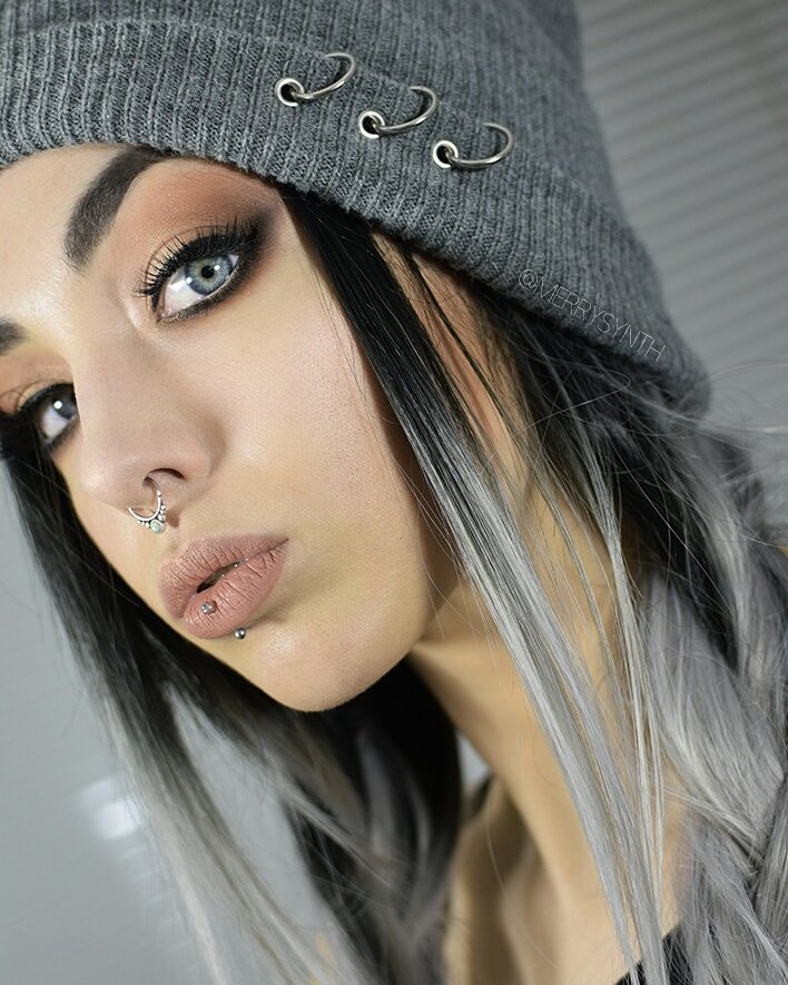 merrysynth's tweet photo. @theBalmEU Nude Beach palette &amp; Meet Matt(e) Hughes #lipstick in Charming ❤ #thebalm #mua #muaartist 
Wig @donalovehair Beanie @sinsay #sinsay #ombrehair https://t.co/u0lQgFoPAL