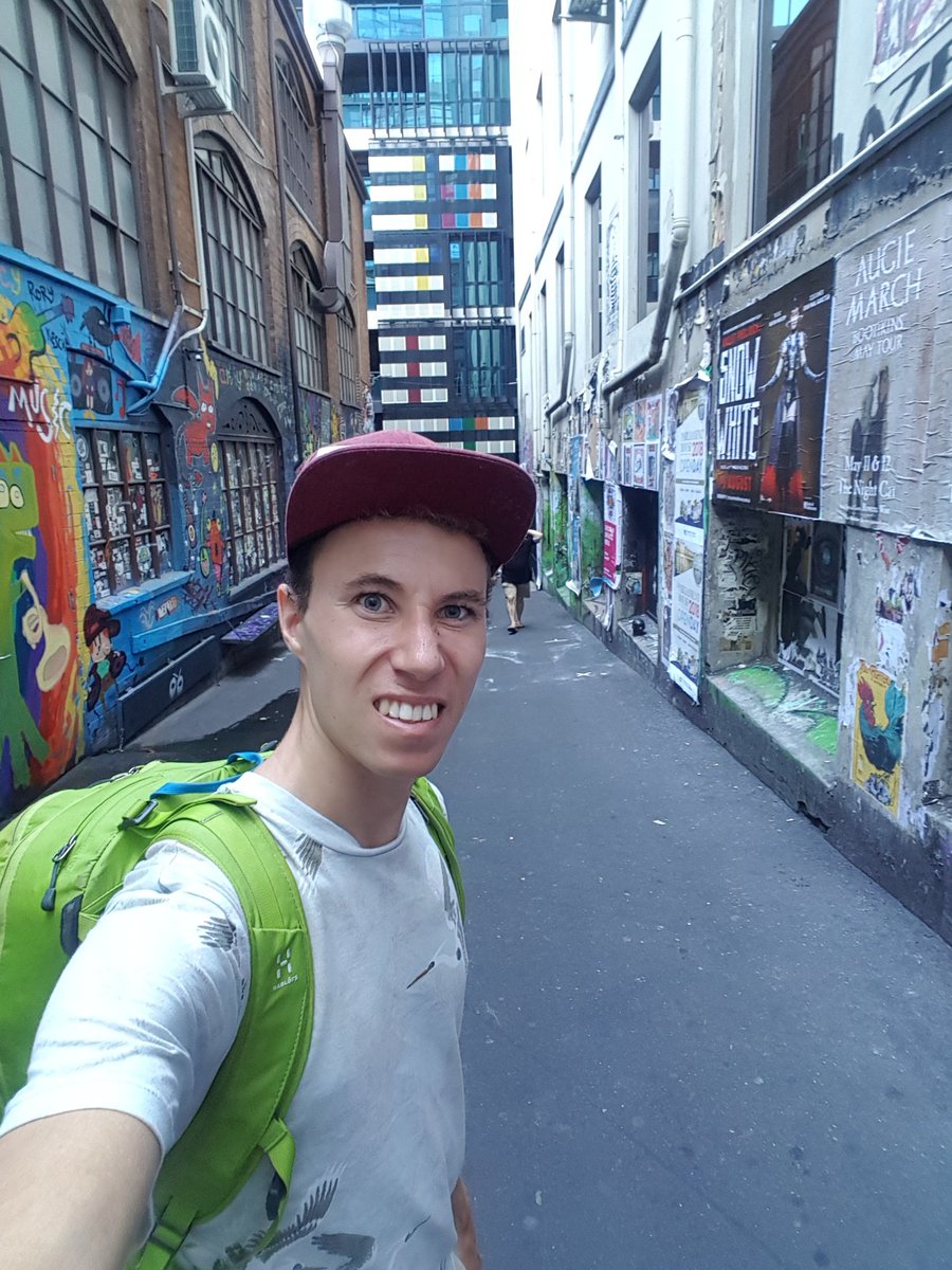 KonuVee_'s tweet photo. Rovaniemellä on oma Lordiaukionsa, mutta Melbournestapa löytyykin AC/DC Lane 😁 #highwaytohell #straya https://t.co/dlTVBbuHVp