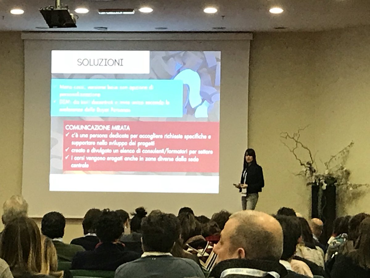 ValeBald86's tweet photo. Le soluzioni di @IrisDevigili a #inbound18. #9marzo https://t.co/h5gAiwDToj