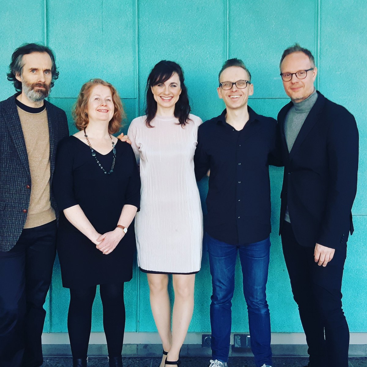 Salurinn's tweet photo. Valgerður Guðnadóttir ásamt kvartettinum Kurr tóku smá rennsl í morgun fyrir tónleika þeirra Draumskógur - dægurlög í nýjum búningi þann 16. mars. #tíbrátónleikaröð #salurinn.is https://t.co/59DpJfszHv