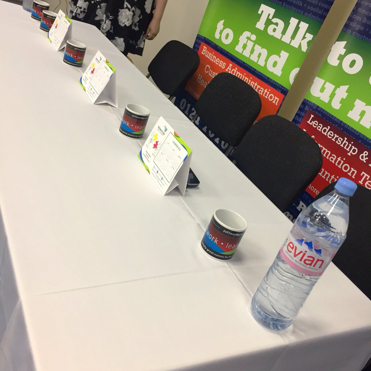 pathwaygroup's tweet image. We are running late on our apprentice panel, but we will be live in 5 minutes!🤞 #naw2018 #10ktalks @Apprenticeships