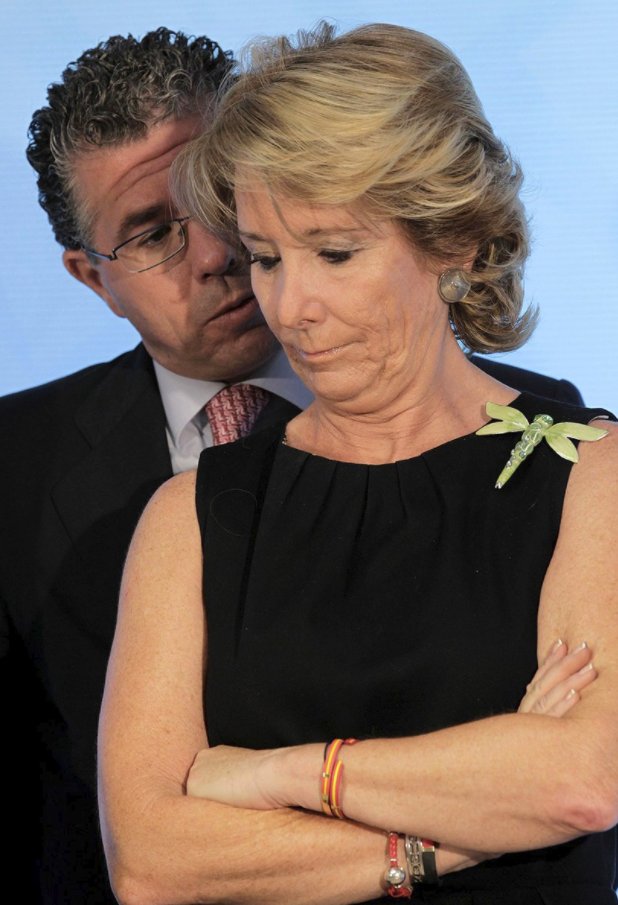 La principal empresa de eventos investigada en el caso #Púnica confiesa que el #PP le pagó en negro el mitin final de #Aguirre en 2007.
Han robado tanto que somos incapaces de citar todos sus ‘Casos aislados'

ow.ly/vM2S30iQFC1 

.
#FelizFinde #Revolución8MESP
#FinDeSemana