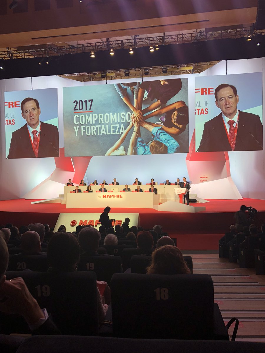 mitus82's tweet photo. Un año duro pero bien resuelto por @MAPFRE. Cierra la junta nuestro Presidente @ahuertasmejias #JGAMAPFRE18 https://t.co/RhWQSAGNs6