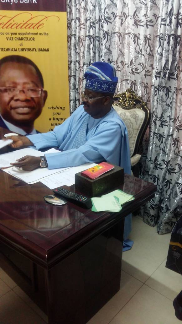 PrimeOyo's tweet photo. Today, Friday, March 9, 2018, witnesses the inauguration of the Governing Council of the University and Matriculation of the pioneer set of students.
@techu_Ibadan @oyostategovt @AAAjimobi @educassembly @FMENigeria @ibcityannouncer
#TechUibadanMatriculation2018 #ibadan https://t.co/6VpXCL32zj