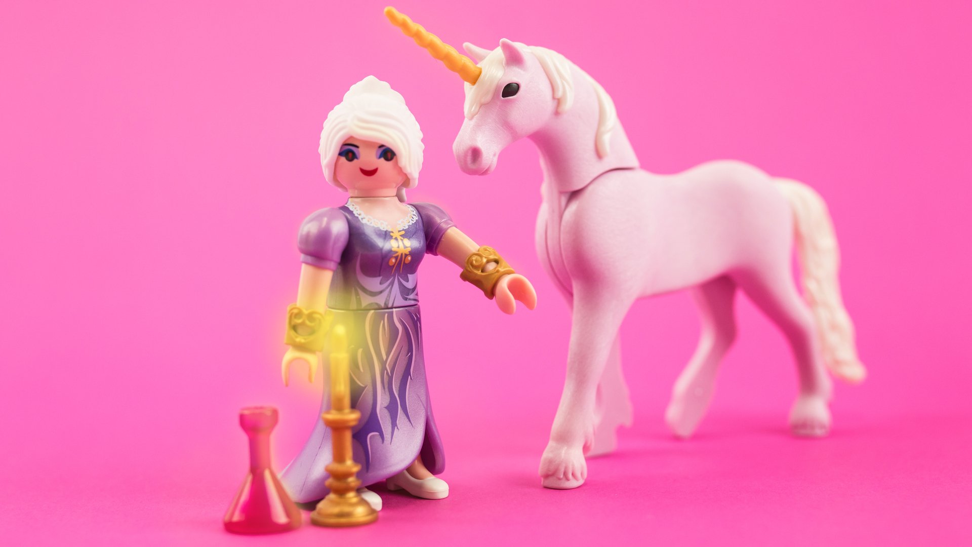 PLAYMOBIL Pink  N°16 SUPER - Mila la licorne