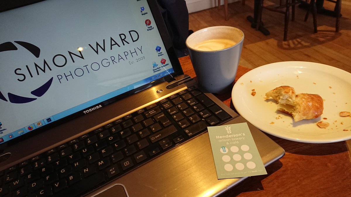 SimonWardPhoto's tweet photo. @SalisburyIndies @hendersonbakes @culturecoffee69 @XKeysSalisbury @FishertonMill @SalisburyCath @OAandCH Spreading the love amongst Salisbury's fantastic independent businesses. #salisburyisopenforbusiness @salisburybid https://t.co/mndmmhNwSY