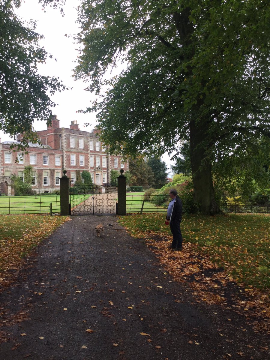 SWalters_MNA's tweet photo. Discover a great area, five star #B&amp;B, #nationaltrust #gunby hall and #lancaster bomber @LincsWolds @TheElm_Tree @NX611JustJane in today’s #expressandstar and #shropshirestar @ExpressandStar @ShropshireStar https://t.co/etphjmpQQg