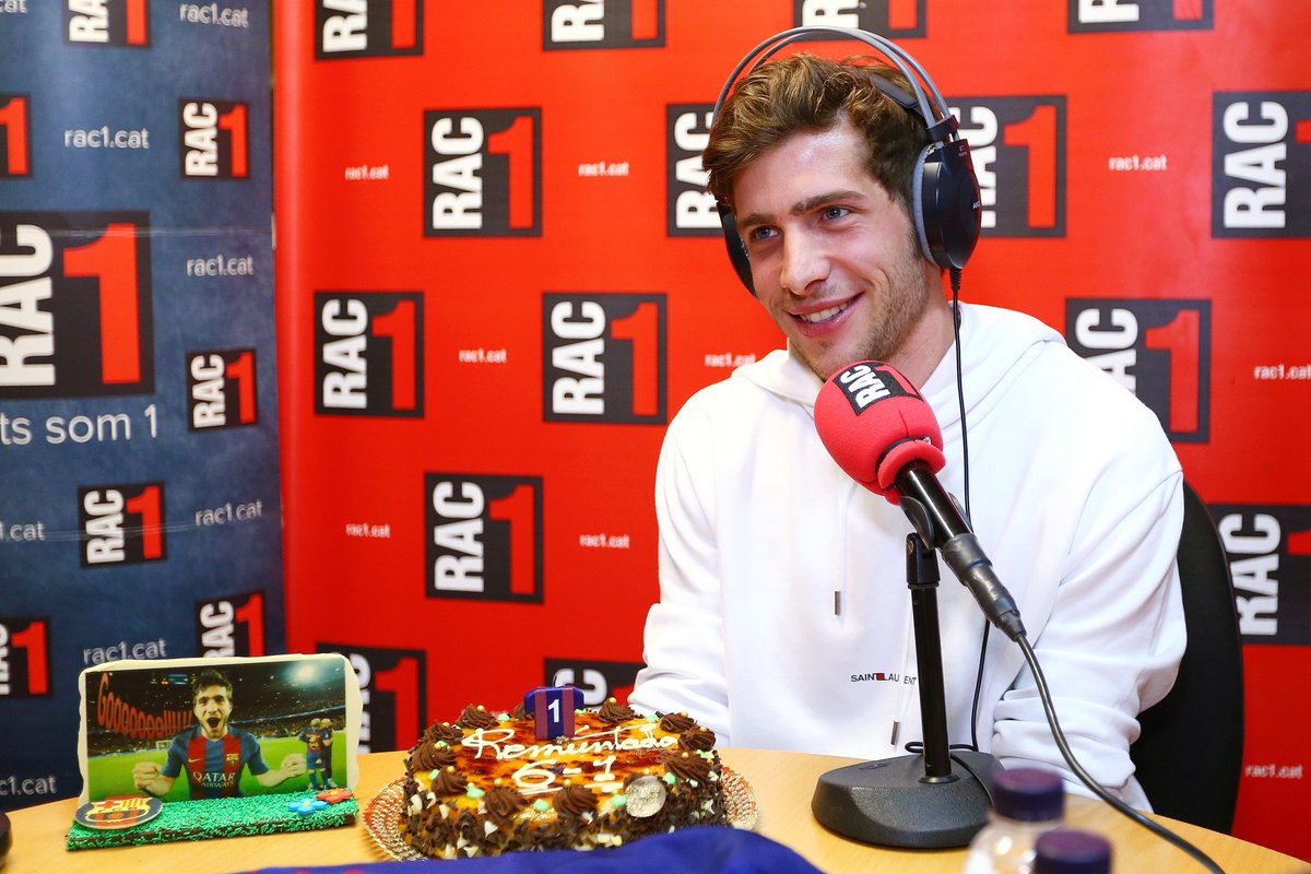 Entrevista a <a href="/SergiRoberto10/">Sergi Roberto</a>  per rememorar  el 1r aniversari de #LaRemontada amb <a href="/RogerSaperas/">Roger Saperas</a> <a href="/airllimos/">Raül Llimós</a> @Fotlipou i <a href="/gerardromero/">Gerard Romero</a>  a <a href="/EsportsRAC1/">Esports RAC1</a> 
#radio #fcbarcelona #futbol #Entrevista