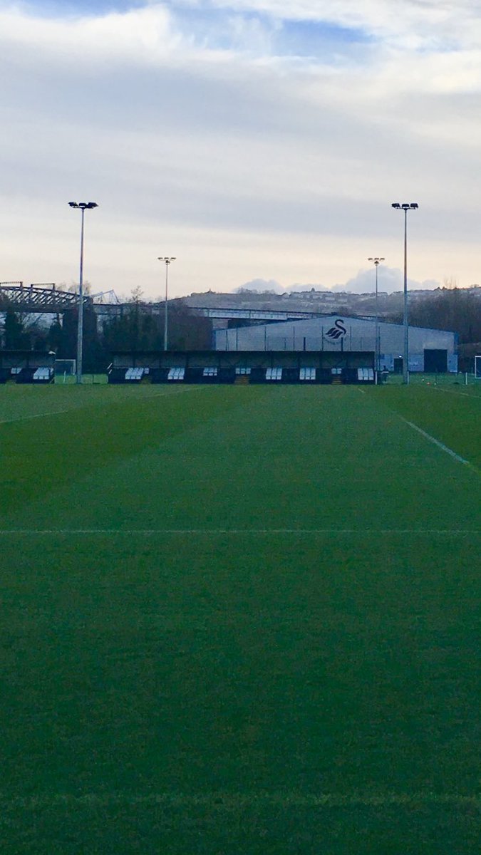 LiveLikeAProUK's tweet photo. Gr8 Visit To #SwanseaCityAcademy Thank You To All The Staff But Particularly #AlanTate & #MattJones
2 Legends & Brilliant Characters Of The Game @KitsOnHangers @KitsOnCoaching @tommywheeldonjr @LeonHapgood @JWheelo @Clevs3 https://t.co/EkBcslC1Rd