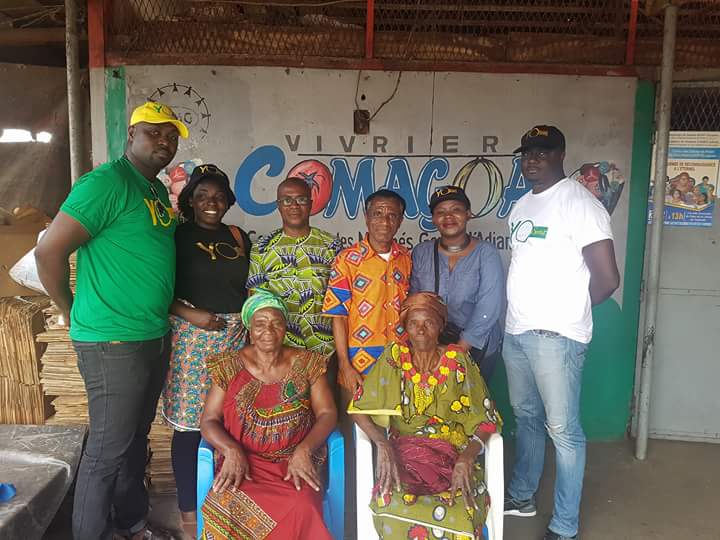 alou_jaher_'s tweet photo. Journée internationale de la femme !
Le #Yospirit était aux côtés des femmes du marché Gouro d'Adjamé pour une sensibilisation. https://t.co/NY3jXKm9DH