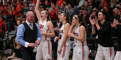 UFWBB's tweet image. TFW it’s GAMEDAY again! The Oilers take on 2-seed/#3 Drury at 2:30 in Ashland. Follow along with the links below ⬇️   🧡🏀🖤

📊 athletics.findlay.edu/sports/wbkb/20…
📺 boxcast.tv/view/findlay-v…
📻 wlfc883.com

#thedreamcontinues #ShockTheWorld