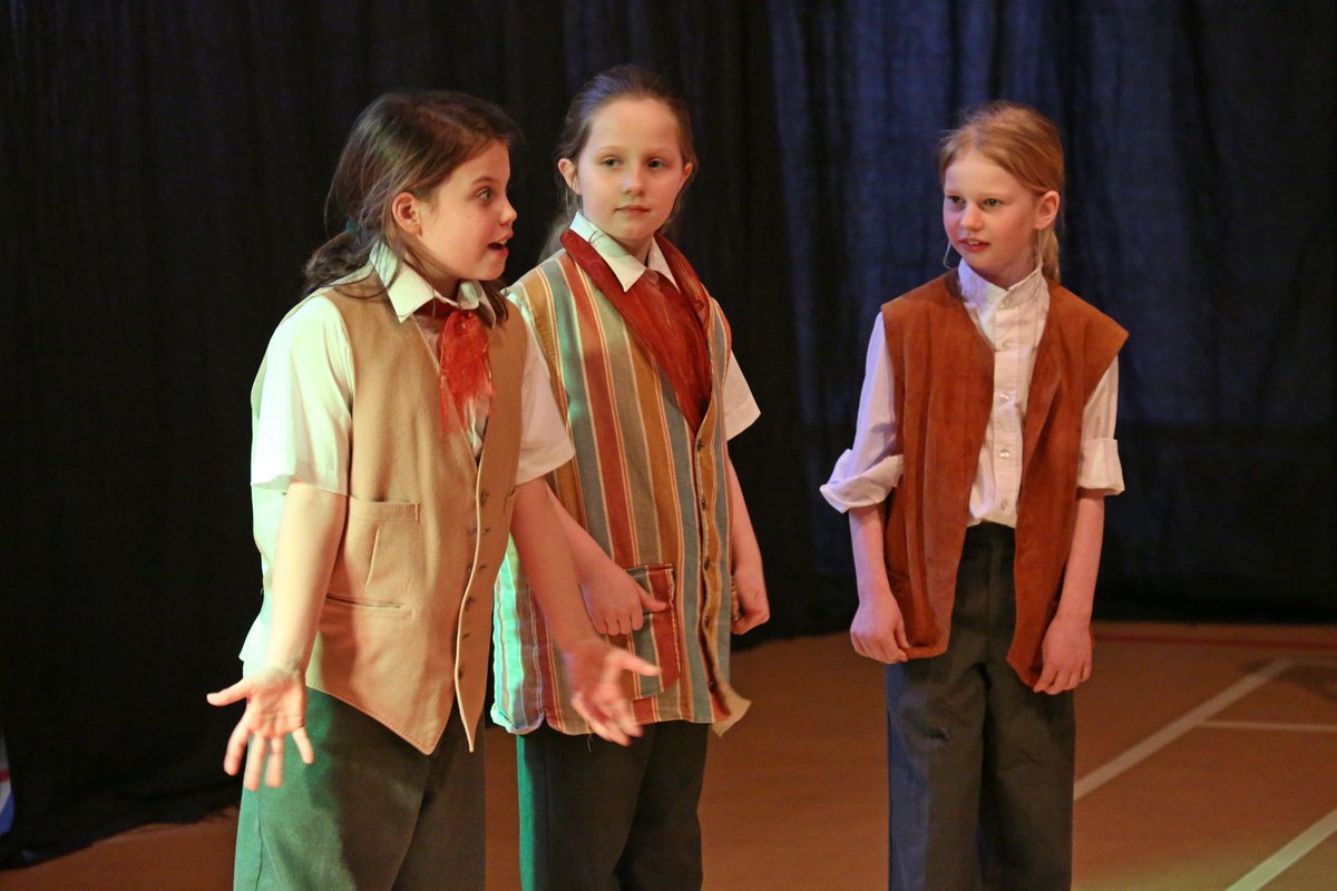 CFS_MusicDept's tweet photo. Congratulations Years 3 and 4 for your excellent performances this week! #music #dance #drama https://t.co/QR0ZHuNBkJ