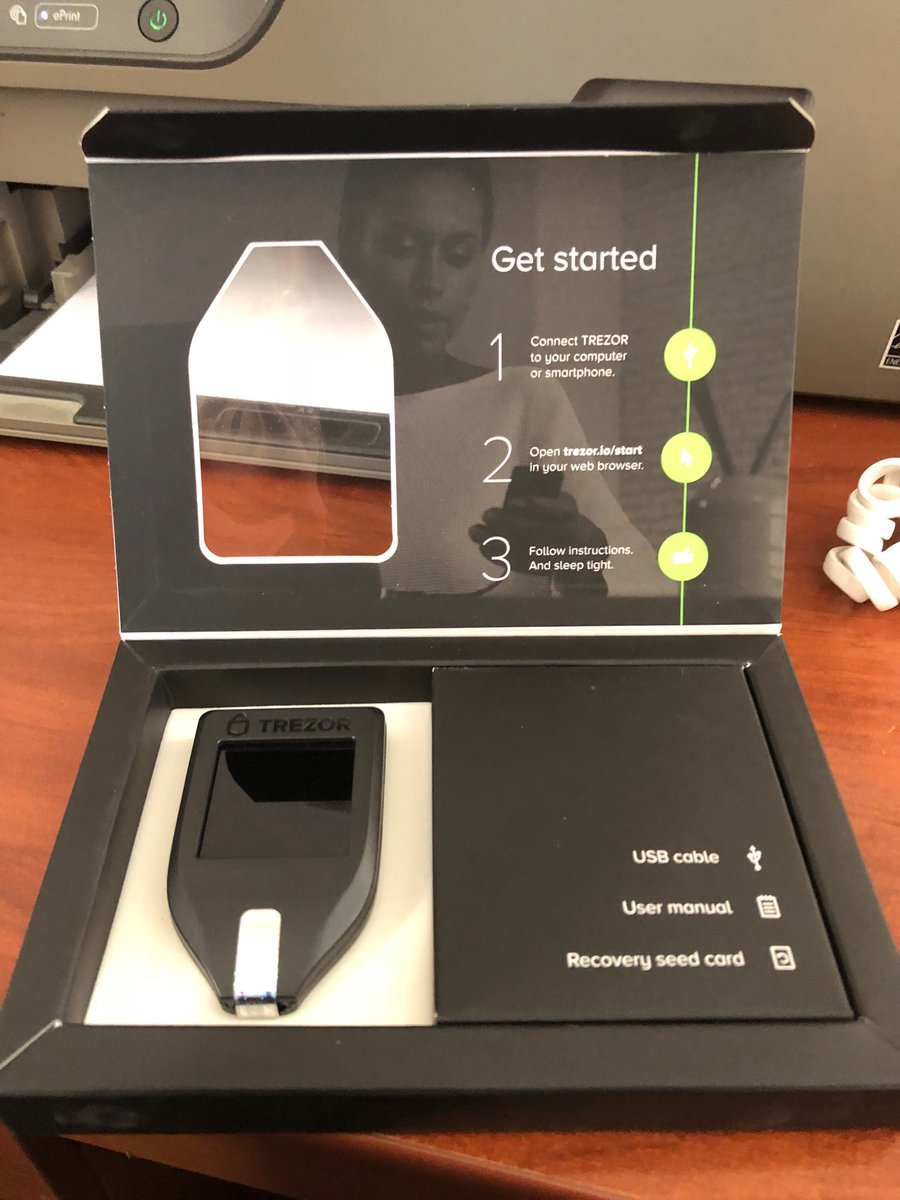 BTCexchanger's tweet image. Arrivato @TREZOR Model-T il super hardware wallet . Grazie @slushcz  #SecurityMadeEasy #TheSafePlaceForYourCoins