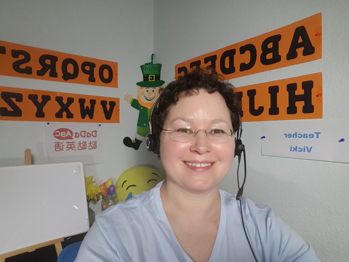 VickiLR's tweet photo. DaDaABC - What a great opportunity!!! The kids are delightful, the hours are great, the materials are helpful, and I am helping a child not only learn English, but maybe learn a little bit about a very different part of the world. Love it!! #IloveDaDaABC https://t.co/gpCEqHWwAE