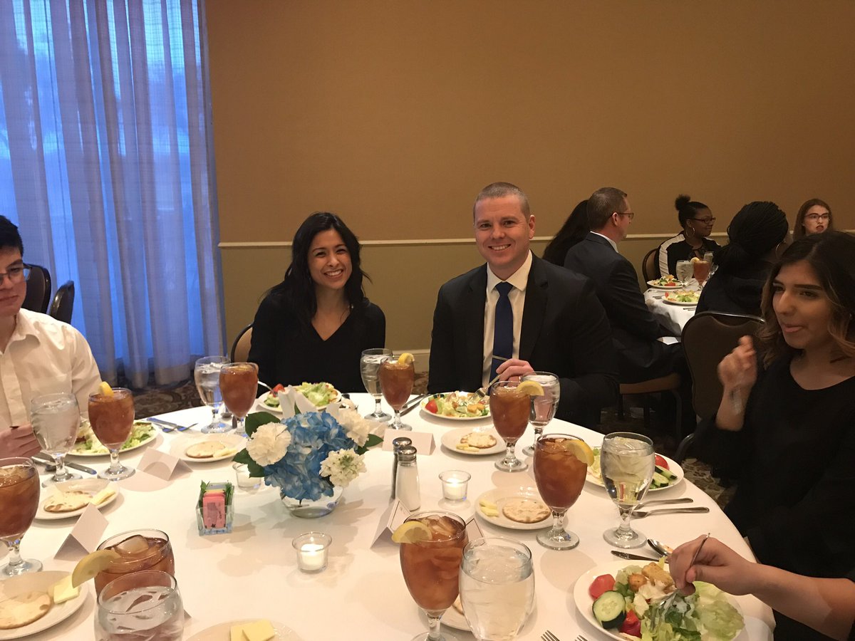 they_lead's tweet photo. Modern Manners 2018 #dinnerinblue #elegantevening https://t.co/rcx0SXimGd