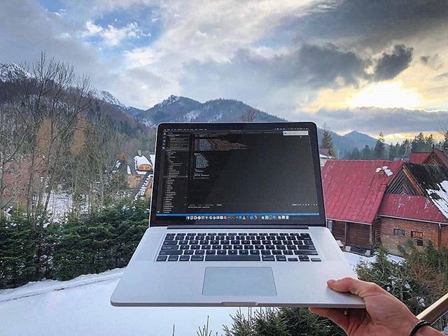 the_devlife's tweet image. #Repost @tomgrandson
・・・
Good morning coders!😊
.
.
.
#friday #coderlife #codingmoments#programmerslife #programmerrepublic#developers #developer #developerlife #php#html #javascript #react #angular #python#apple #macbook #macbookpro #instacode#pictur… ift.tt/2p07sxC