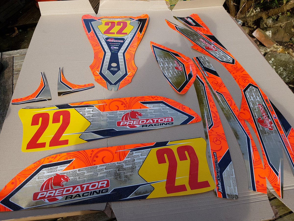 bigghia's tweet photo. @predatoracing new sticker kit here from @Jakedesignsgrap can't wait to get them on the kart. For @thomas_racing https://t.co/fQG3hgWd3R