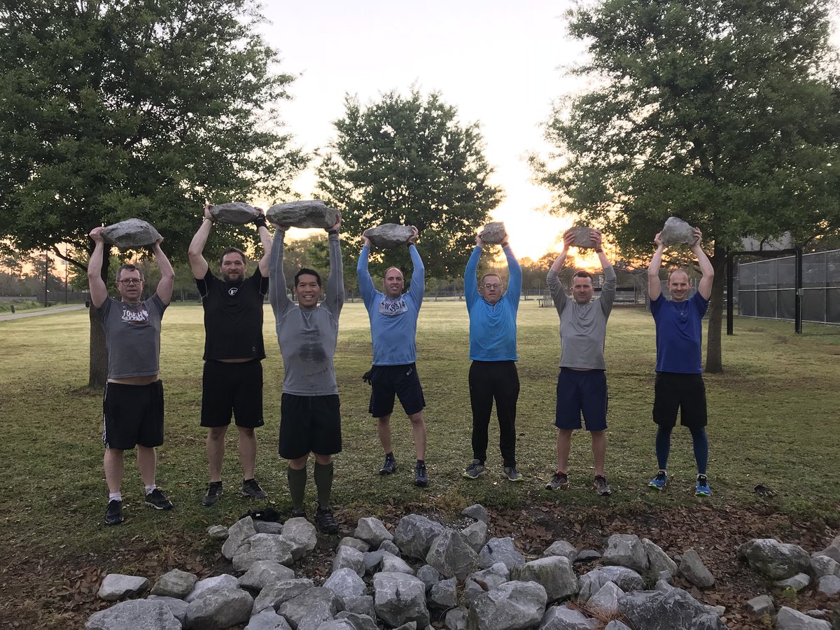 Hawgcycle's tweet photo. 8 @F3NewOrleans men posted for Abacus’s slightly off key homage to Peter Gabriel, spring training and the number 19. #? #VQ #Cusak #Uptowner #F3counts https://t.co/9sVHkXOLQJ