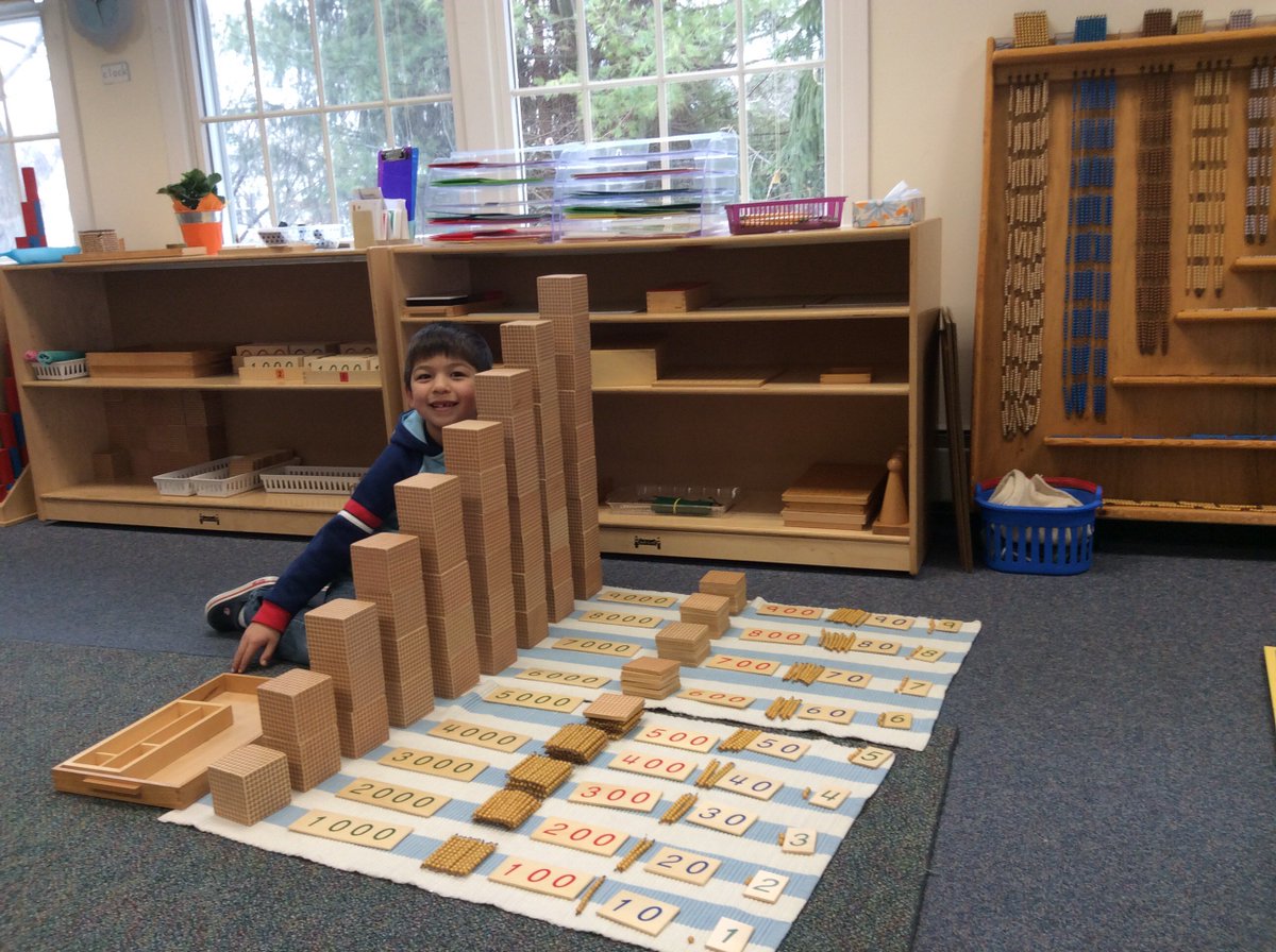LexMontessori's tweet photo. The #45Layout is an important lesson in the sequence of the #GoldenBead work. This presentation allows the child to concretely see the growth of numbers and the progression through one level to the next. #Montessori #ChildrensHouse #ShowMeDontTellMe #GrowingUpLMS #IamLMS https://t.co/vrQBzjaSsC