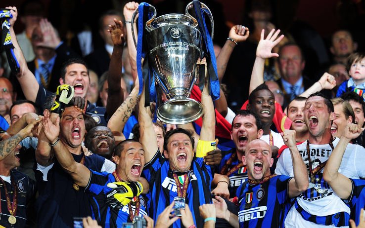 javierzanetti's tweet photo. Ieri, oggi, domani, per sempre orgoglioso della tua storia e di farne parte. Sempre e solo Inter! ⚫🔵 https://t.co/4SKKHQB3oj