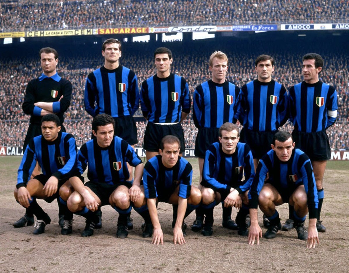 javierzanetti's tweet photo. Ieri, oggi, domani, per sempre orgoglioso della tua storia e di farne parte. Sempre e solo Inter! ⚫🔵 https://t.co/4SKKHQB3oj