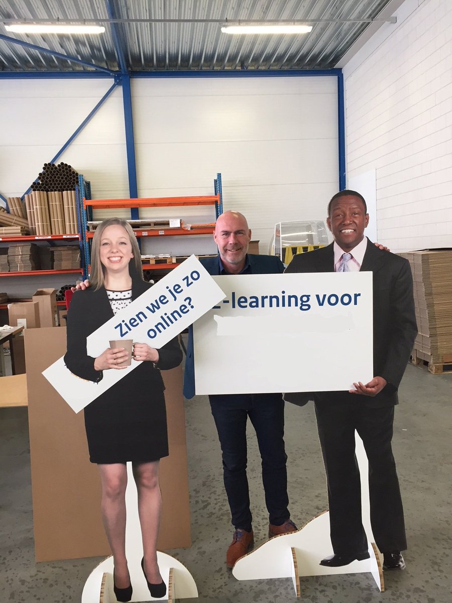 vanranderaad's tweet photo. Voor onze klanten verzorgen we, naast mooi drukwerk ook ander communicatiemiddelen. Bijvoorbeeld deze 2 displays, welke ingezet worden voor opleidingsdoeleinden. Degene in het midden is wel echt. :-)
#deBink #signing #display https://t.co/z1CJZVgzjW