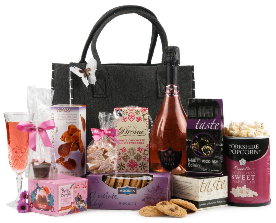 SpicersofHythe's tweet photo. Want to #Win a #MothersDay Luxuries Hamper worth over £40? Check out our pinned tweet to enter! #Giveaway #Giveawayalert #Mumtribe #Mumlife #Parenting https://t.co/RiT7pCXPAR