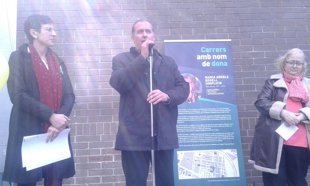 AjSantAdria's tweet photo. El nom de M Àngels Rosell serà sempre recordat a #SantAdrià i des d'avui dona nom a una plaça del seu estimat barri de #laMina #carrers amb nom de #dones #adrianes https://t.co/hxkczmXwgE