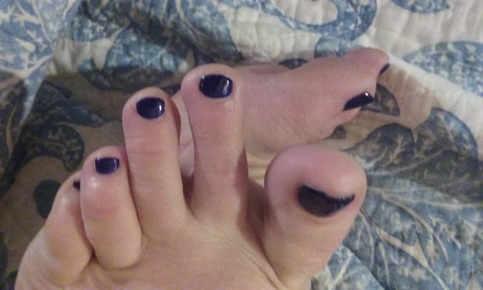 I never showed off my pedicure yesterday. I love this blue polish. It's going to look great in  fishnets<a href="/tag/squashing"class="tags"><span>#squashing</span></a>