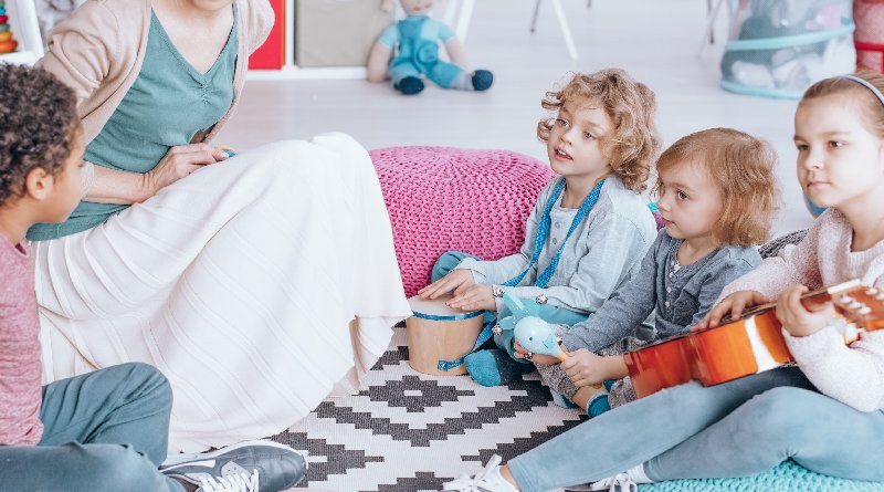 ParentaTraining's tweet image. Far from just being fun to recite and practice, #nurseryrhymes can help children to become great readers and writers in later life buff.ly/2DgyZAc