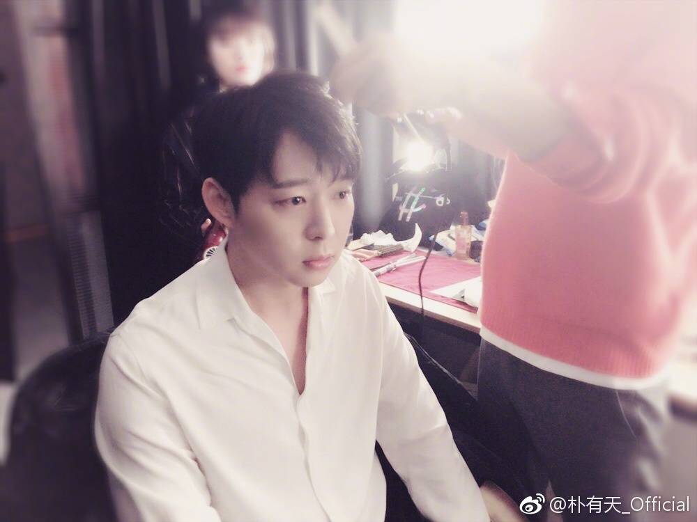 6002xfiles's tweet photo. [WEIBO OFFICIAL] "It's Been A Long Time Since I've Done Make Up" - Park Yoochun. #박유천 #再会RemembertheMemories 
https://t.co/7C3dSR9E1o https://t.co/Ocwub68E4k