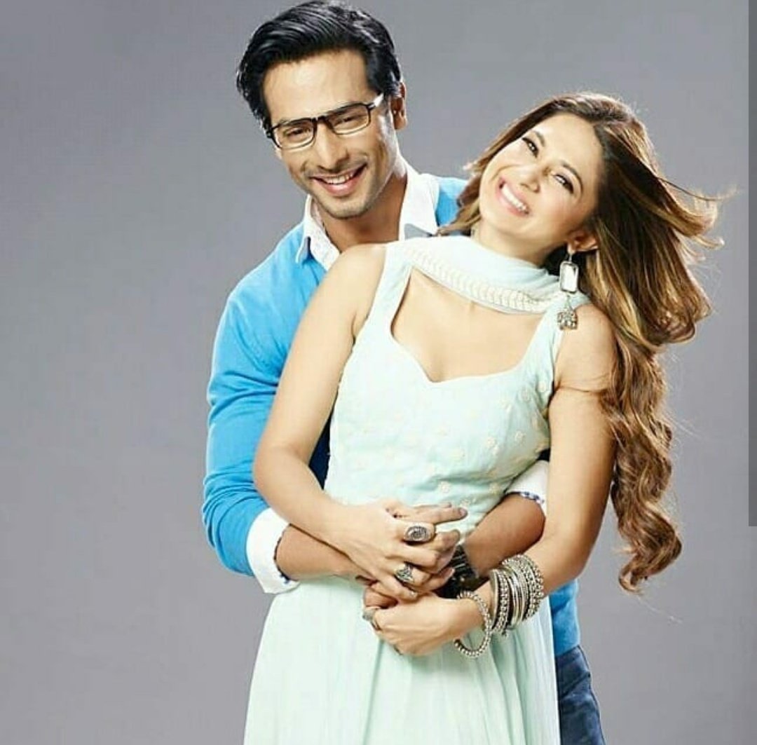Only 10 days to go!!⏱ Which pairing are you more excited for?🤔 Zoya and Yash Or Zoya and Aditya? #Bepannaah on @ColorsTV from 19th March 9pm Mon- Fri