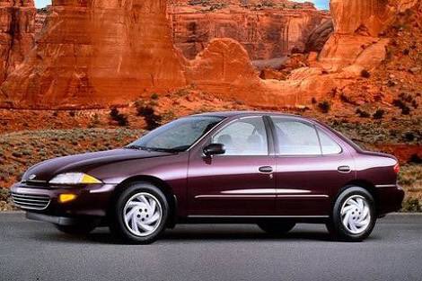 好き勝手に車を語るアカウント トヨタ キャバリエ アメリカとの貿易摩擦緩和のためトヨタブランドで販売されたアメリカ車 ベースは シボレーキャバリエ しかし排気量や競合車の多さが災いし売れず てかブランドが売りのアメ車が国産ブランドにして売れる 好き勝手に車を語るアカウント トヨタ キャバリエ アメリカとの貿易摩擦緩和のためトヨタブランドで販売されたアメリカ車 ベースは シボレーキャバリエ しかし排気量や競合車の多さが災いし売れず てかブランドが売りのアメ車が国産ブランドにして売れる