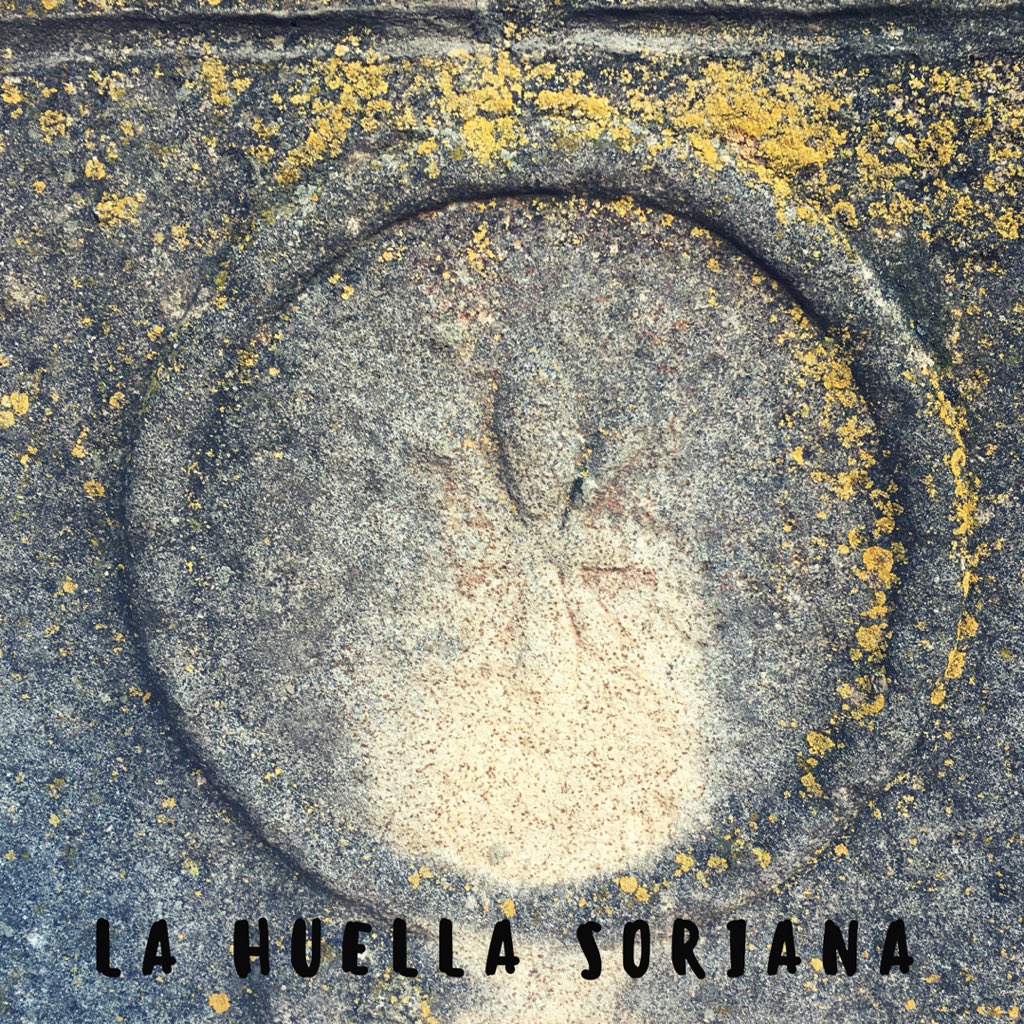 iesmachado's tweet photo. Este clípeo aparece enmarcado por dos pináculos y protegido por un frontón. #Lahuellasoriana con proyecto #Acquarella Requiere #selfie https://t.co/Wak5jORkI5