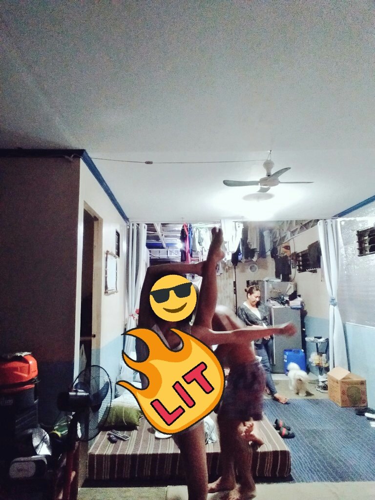 roselle_alyssa's tweet photo. mama: ako na hihirapan sa pinag gagawa mo.
HAHAHAHHAHAAHAHAH shet come back come back come back #needle #scorpion #cheerthing muna. https://t.co/RB5h4AZRg5