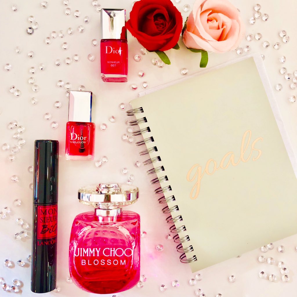 birkenhead0086's tweet photo. Jimmy Choo Blossom is one of our favorite fragrances in store. Come and make some Scent Memories in store with us today #NationalFragranceWeek #nfwflatlay #Natsdreamteam #ScentMemories https://t.co/Qh6KN9mgSJ