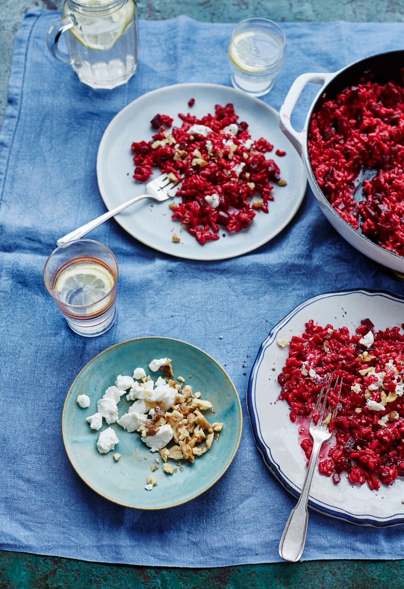 New Post! 10 Questions with <a href="/AliceMackintosh/">Alice Mackintosh</a> , leading London nutritionist and best-selling author of #HappyKitchen ! Read for top tips on food, skin and fitness: thatfitster.com/health-fitness… #healthyfoodblogger