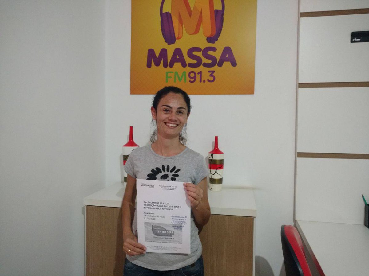 massafm913's tweet photo. Parabéns a ouvinte Sheila Carlos de Souza👏🎉Participou, se inscreveu ☎️ (35) 99897-1177/3441-1177 e foi sorteada com um vale compras de R$200,00 da Promoção Massa Fm Ouro Fino e Supermercado Alvorada. Ligue e se inscreva, o próximo pode ser você.
 #massafm
 #massafmourofino https://t.co/jxJzqpGoqr