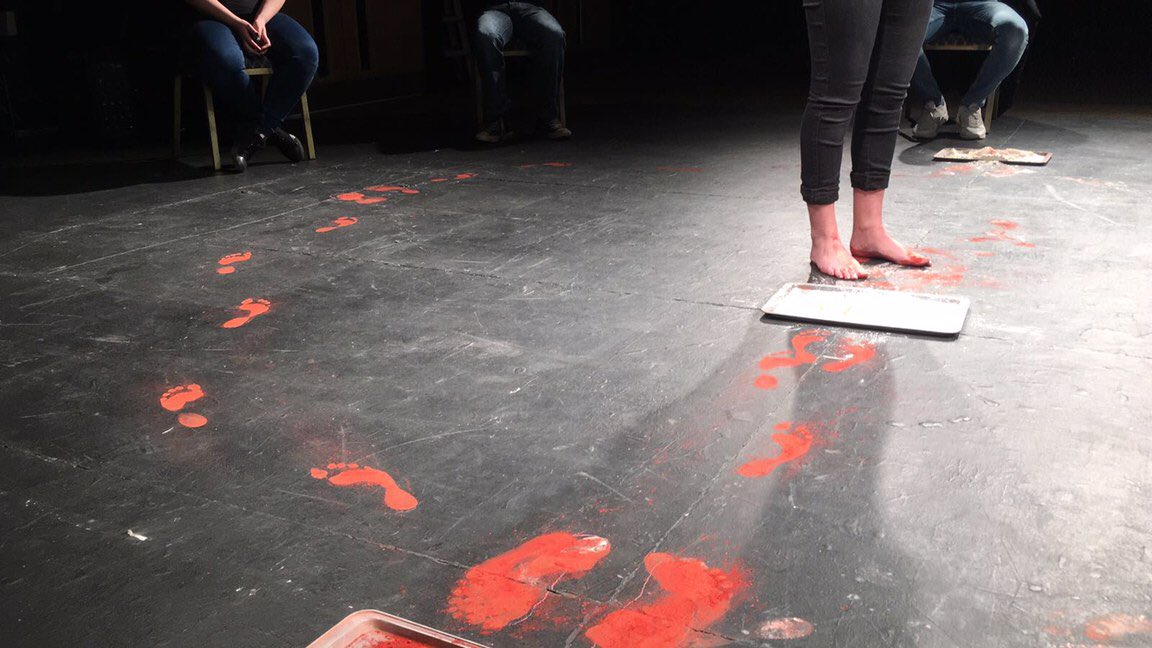 Fayble3's tweet photo. Performed Isogloss for the drama students of @CalderdaleCol today as well as ran a workshop :) thank you to @MHarrisonLord and his students for having me, had a wonderul day :) #Actingperformance #Foundationdegree #performancearts #BA #Degree #isogloss #workshop https://t.co/IENxnMycxV