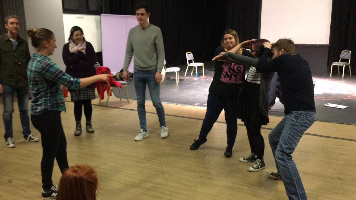 Fayble3's tweet photo. Performed Isogloss for the drama students of @CalderdaleCol today as well as ran a workshop :) thank you to @MHarrisonLord and his students for having me, had a wonderul day :) #Actingperformance #Foundationdegree #performancearts #BA #Degree #isogloss #workshop https://t.co/IENxnMycxV
