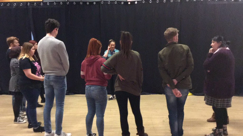Fayble3's tweet photo. Performed Isogloss for the drama students of @CalderdaleCol today as well as ran a workshop :) thank you to @MHarrisonLord and his students for having me, had a wonderul day :) #Actingperformance #Foundationdegree #performancearts #BA #Degree #isogloss #workshop https://t.co/IENxnMycxV