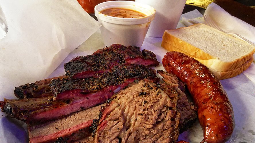 Adweek's tweet photo. Where to eat in Austin during #SXSW, as voted by marketers: https://t.co/q4608kyEd1 https://t.co/sM6ltp4Pvy